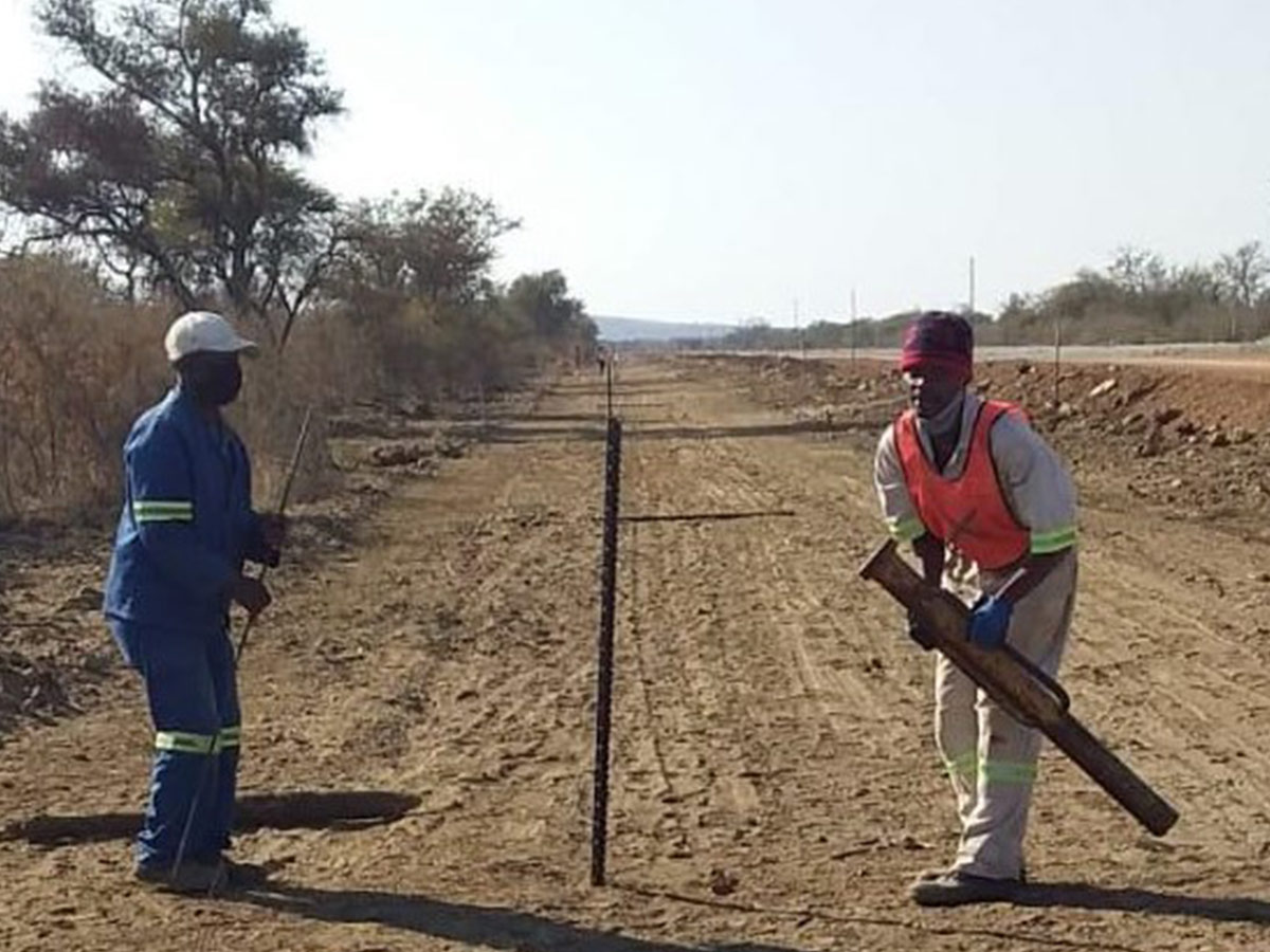 Fencing installation - Image 3