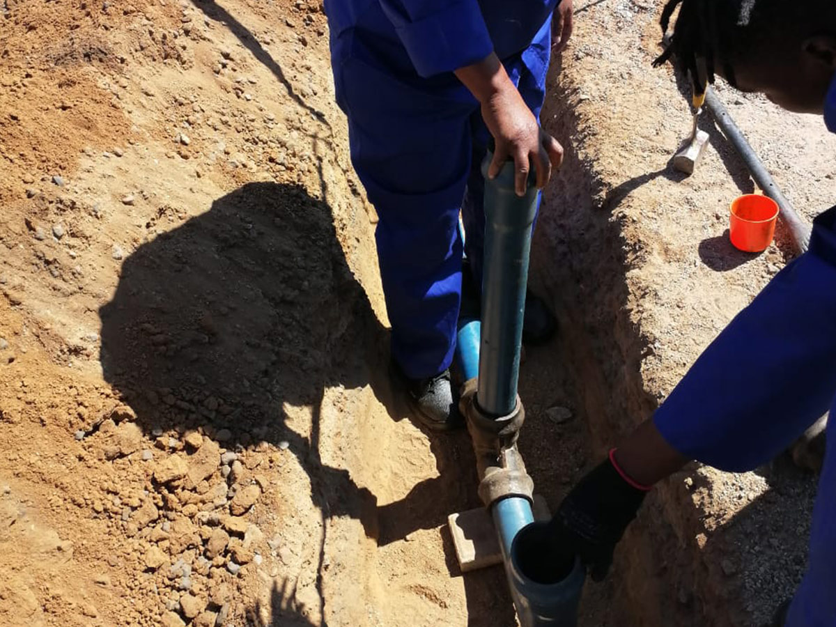Water and drainage pipe repairer NQF2 - Image 2